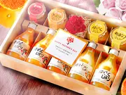 【母の日ギフト】100%ピュアジュース 180ml×5本・ピュアフルーツ寒天ジュレビン入り90g×4個(花・メッセージカード付)(伊藤農園)