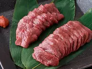 会津国産馬刺し高級部位2種セット 合計200g (ランプ100g・ロース 100g/自家製にんにく辛子味噌付き)(肉のおおくぼ)