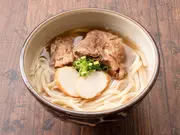 うるまるそば(沖縄そば)(EVERY MEAL MARKET(エブリミールマーケット))