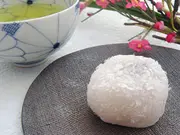 【羽二重餅】梅つつみ(村中甘泉堂)