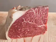 ウチモモ ブロック 300g(特選神戸牛の熟成肉 中勢以)