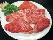 【訳あり】 近江牛ステーキ切り落とし 約300g入り(近江牛通販かねきち)