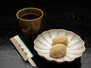 御城之口餅【粒餡きな粉餅】20個入(御菓子司 本家菊屋)