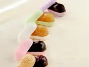 まゆ最中 10個入ギフトボックス彩(自由が丘 蜂の家)