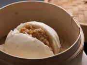 明包(めんぱお) 味の丸屋 辛子明太子入り豚まん(味の丸屋)