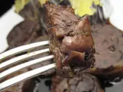 A5ランク黒毛和牛肉の赤ワイン煮(Noix de Coco(ノワドココ))