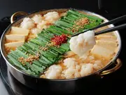 【白鍋】もつ鍋白味噌ベース 2〜3人前(もつ鍋「やじろべえ 」)