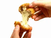 レンジで簡単!超のび~るチーズメンチカツ(米沢牛お取り寄せ専門店くろげ)
