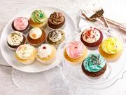 アソートセレクション(カップケーキ)12個入り(Bellas Cupcakes)