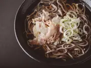 かほく冷たい肉そば  冷蔵4人前(かほくらし社)