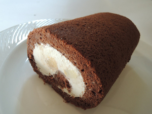 洋梨のチョコレートロールケーキ_0