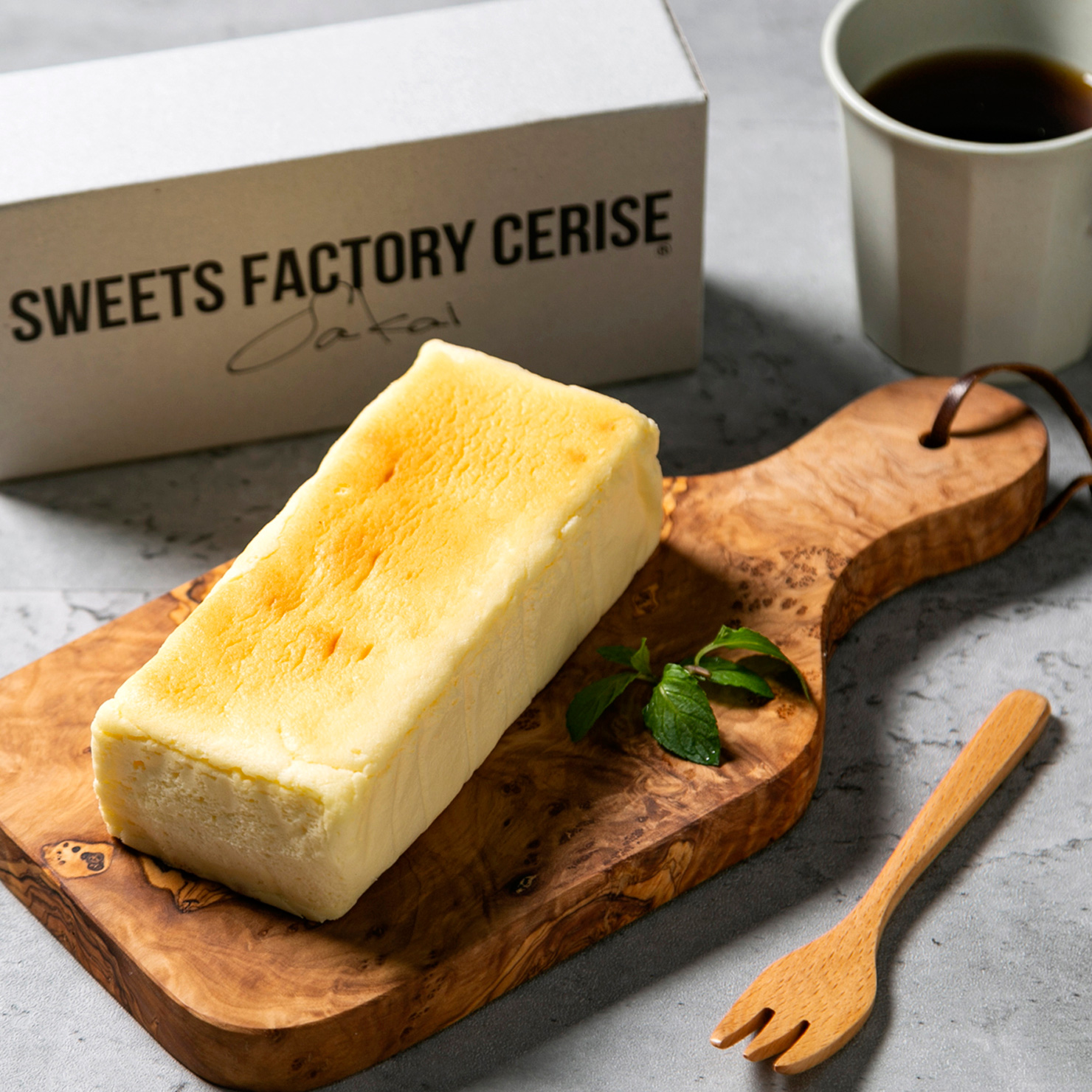 ジュクレ～北海道産クリームチーズのとろける半熟スフレケーキ