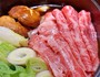 焼いて食べる関西風と煮て食べる関東風どちらもチャレンジしました。どちらも美味しかったけど最初は関西風の食べ方がお肉の味や香りを引き立てるのでお奨めします。