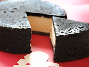 まっ黒チーズケーキ（Ｓサイズ）