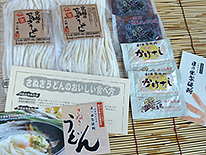 究極のさぬきうどん（かけだし・つけつゆ付） 300g×2 / 日の出製麺所