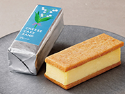 チーズケーキサンド 〈プレーン〉 - CHEESECAKE SAND -/ M・dish