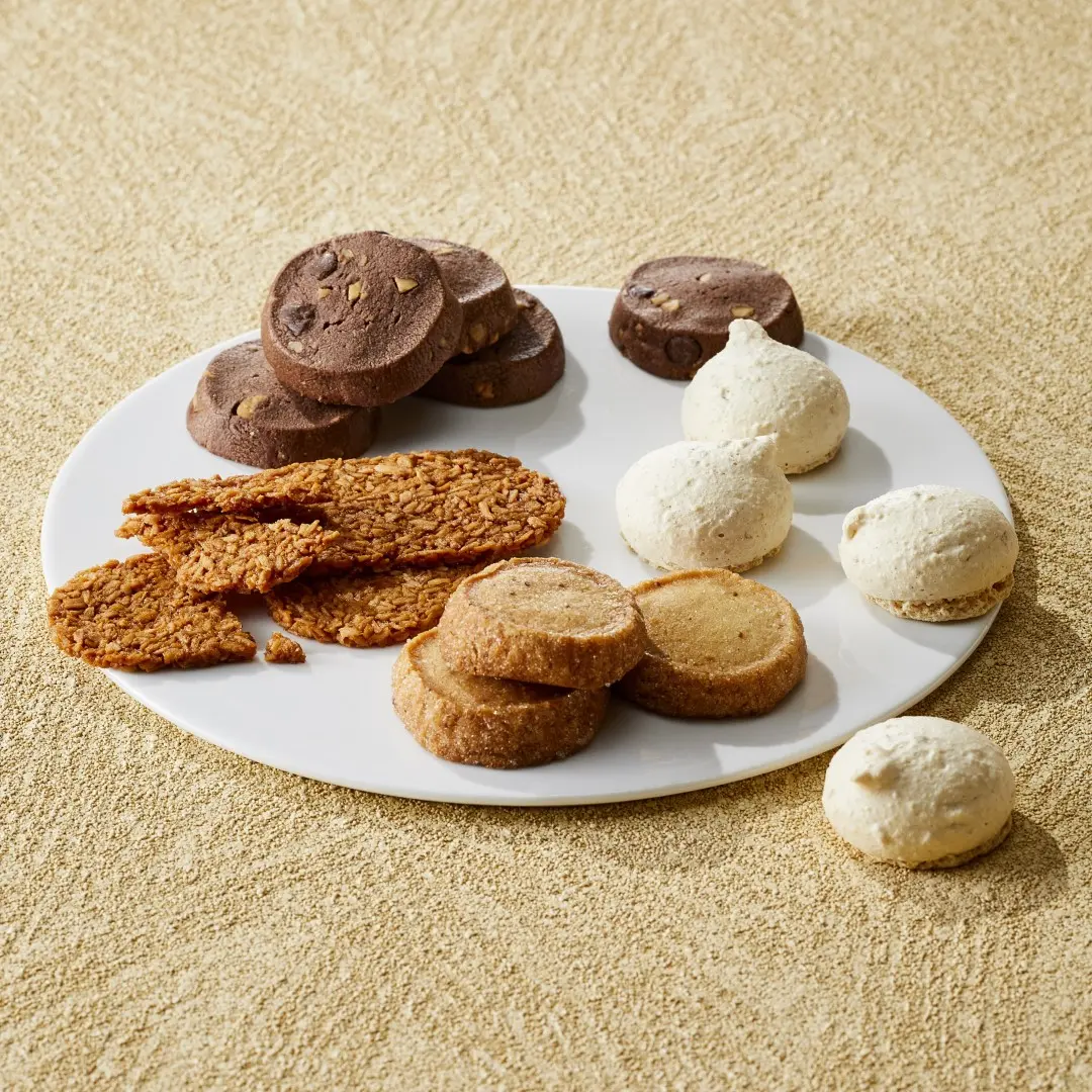 ■ 45点・16000円相当 ■ 食品まとめ売り 成城石井の菓子・帝国ホテル缶詰 帝国ホテル「クッキー（C-15BE）4種20個入」のお取り寄せ（通販
