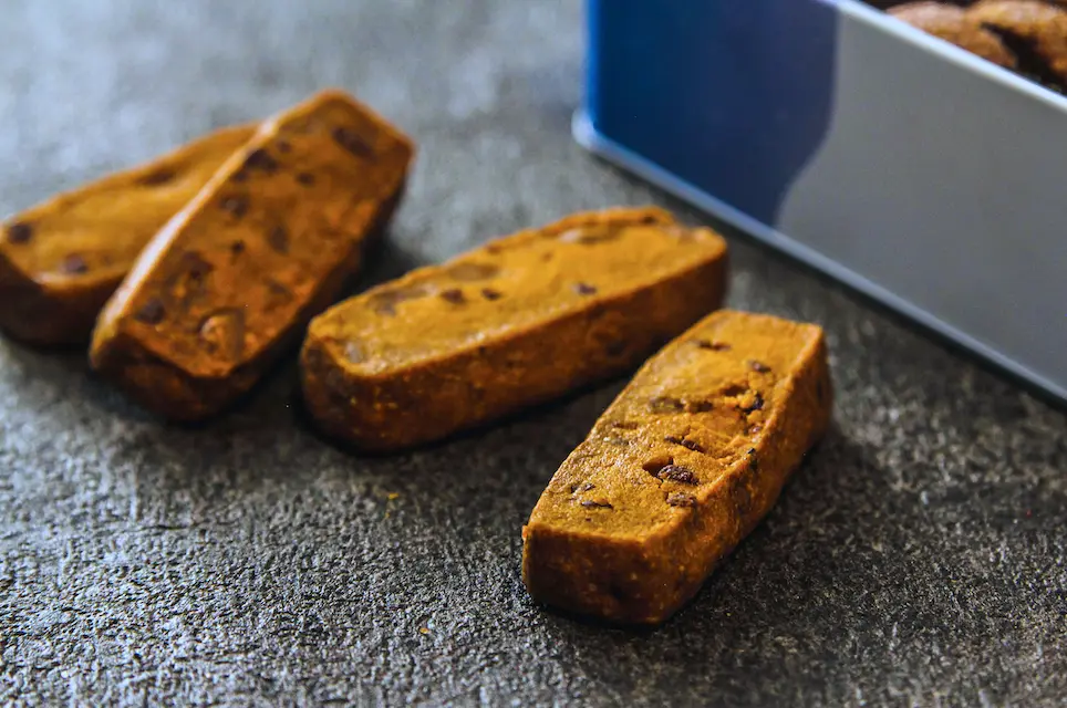 チョコだらけクッキー缶_2