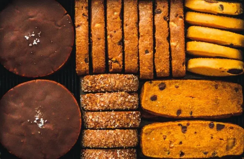 チョコだらけクッキー缶_6