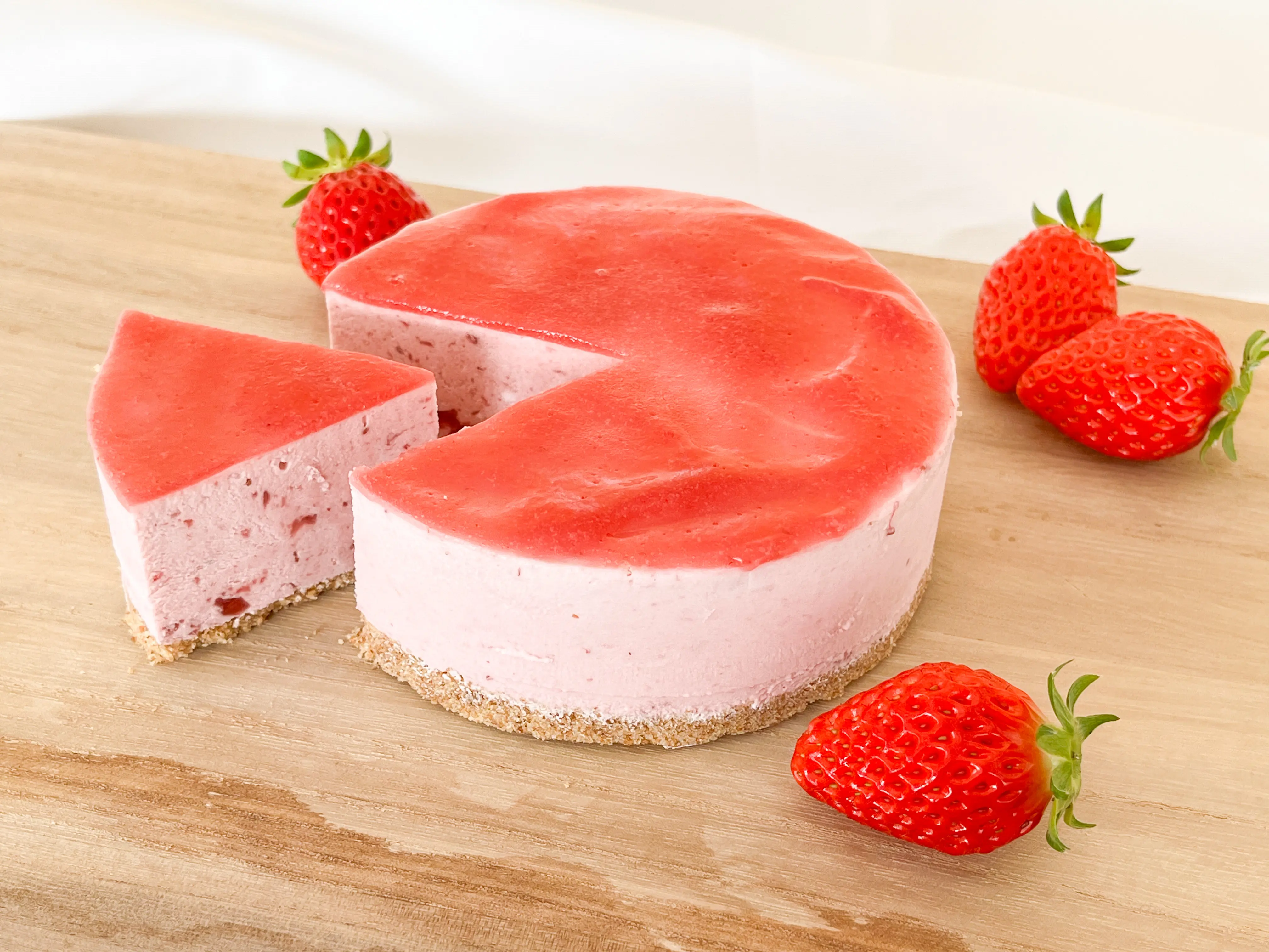 美作苺チーズケーキ_0