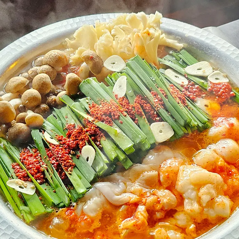 博多辛旨もつ鍋セット_0