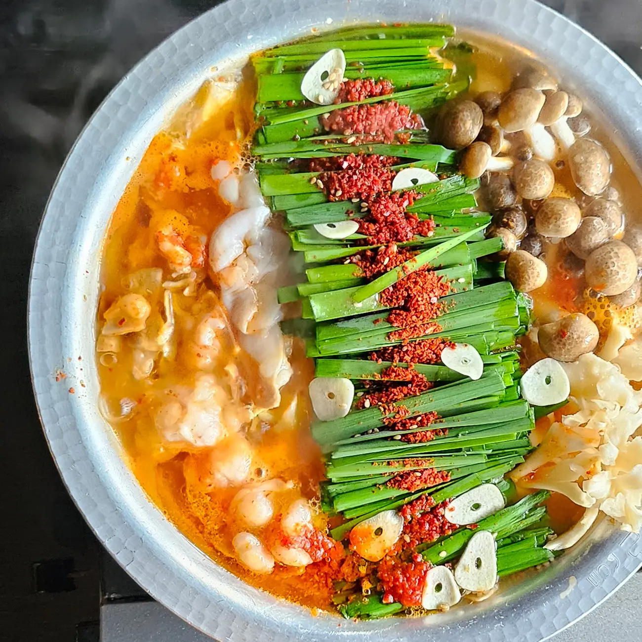 博多辛旨もつ鍋セット_2