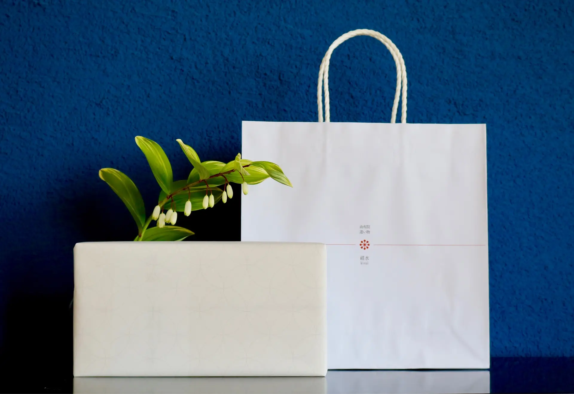 桐箱入り　由布院わらび餅 真空パック 200g×2個詰合せ(抹茶きな粉・チョコ）_3