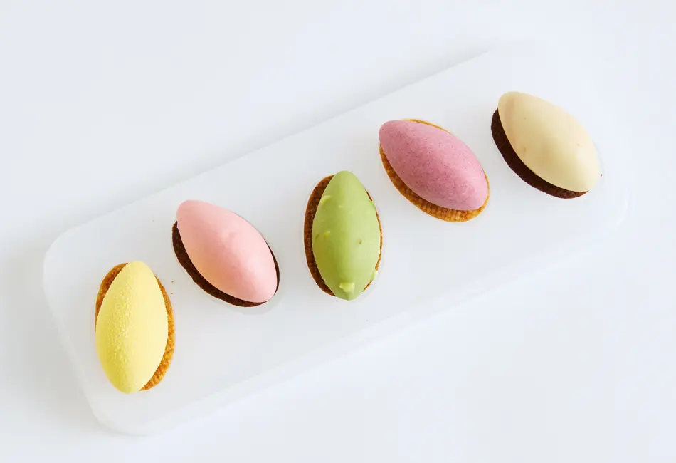 Restaurant Sola　パリクレーム カラフル_0