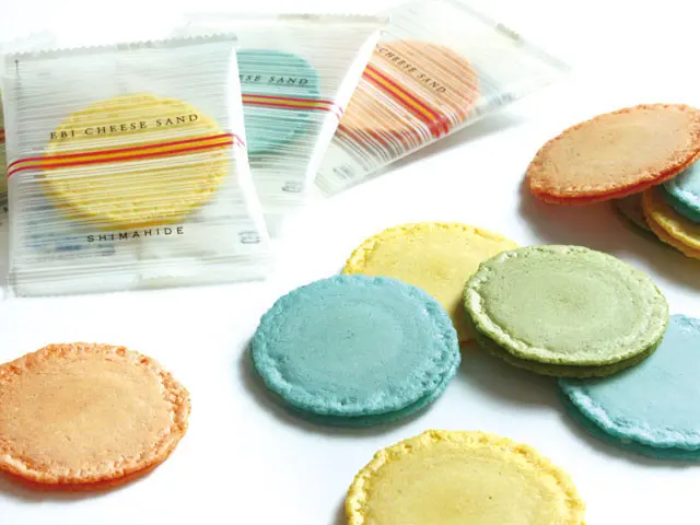 クアトロえびチーズ 16袋入_3