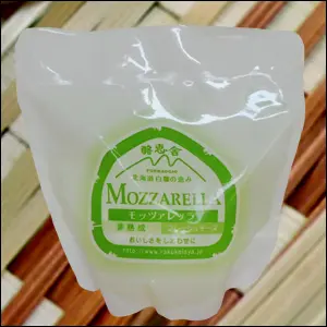 モッツァレッラ 140g_0