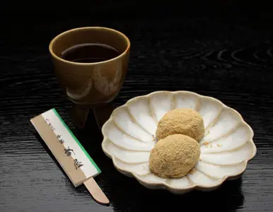 御城之口餅【粒餡きな粉餅】20個入_0