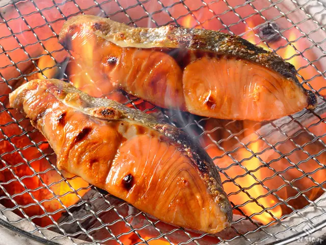 昆布漬け二段仕込み！秋鮭山漬け特大切り身（5切入）_3