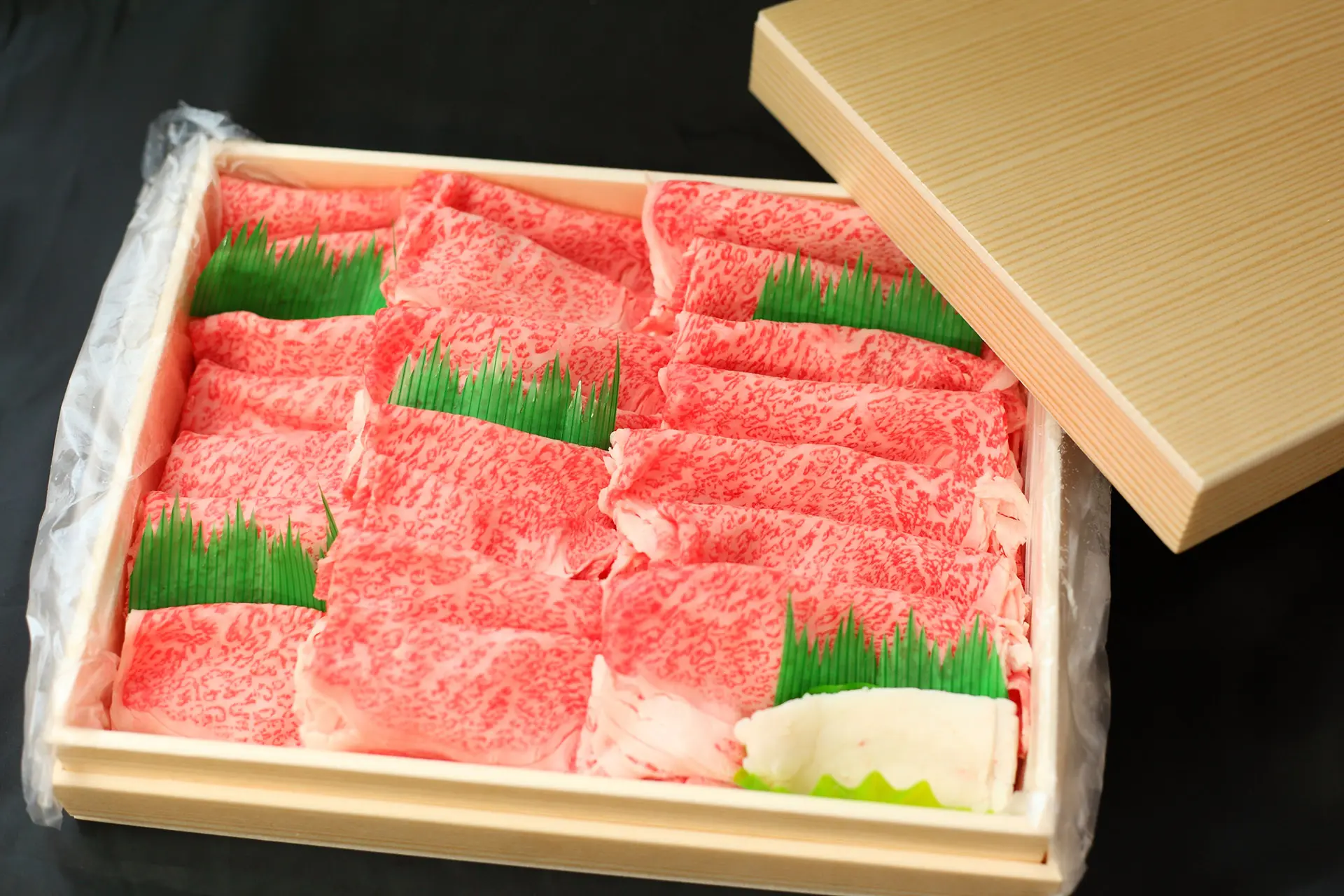 最高級A5仙台牛 すき焼き・しゃぶしゃぶ用 800g_0