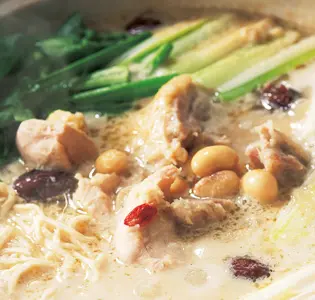 [Ｗａｋｉｙａ　一笑美茶樓]　新得地鶏（しんとくぢどり）の生姜鍋_0