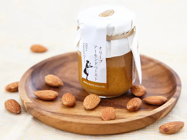 オリーブアーモンドペースト90g_0