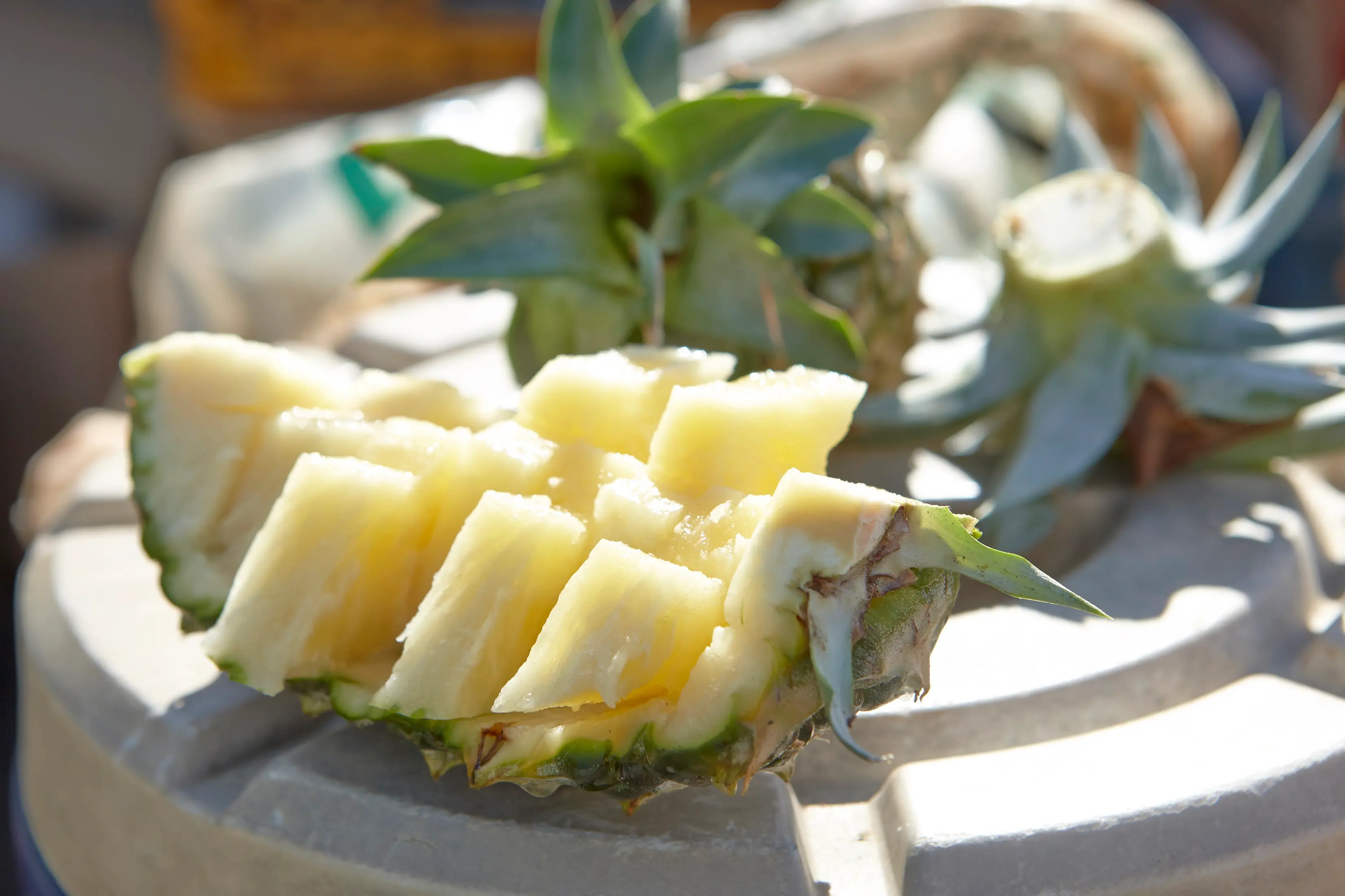 石垣島産 有機パイナップル・ハワイ種 約2.8kg（2～4玉）_3