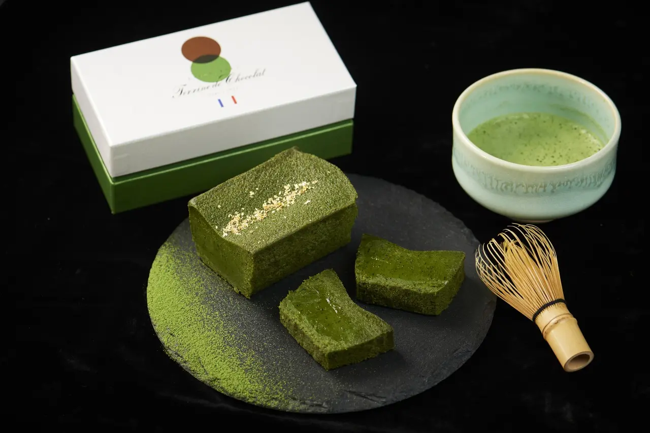 神楽坂　テリーヌ ドゥ ショコラ オ 抹茶_1