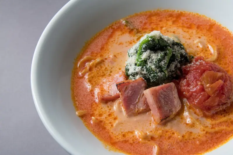 【スぺシャルセット】トマトラーメン2食＋豚骨ラーメン2食_0