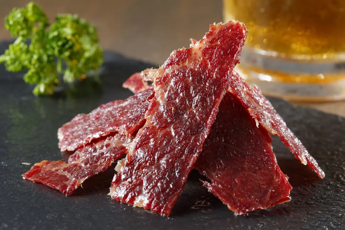 米沢牛ビーフジャーキー（1袋）&ドライソーセージ（1袋）セット_0