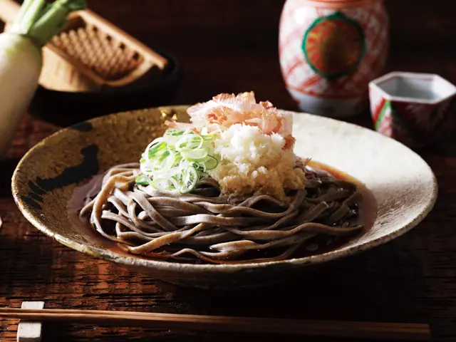 越前本流 辛味八割そば (8番麺線) 生麺3食・具材付き_0