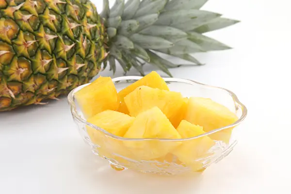 石垣島産 カットパイナップル （ハワイ種）_1