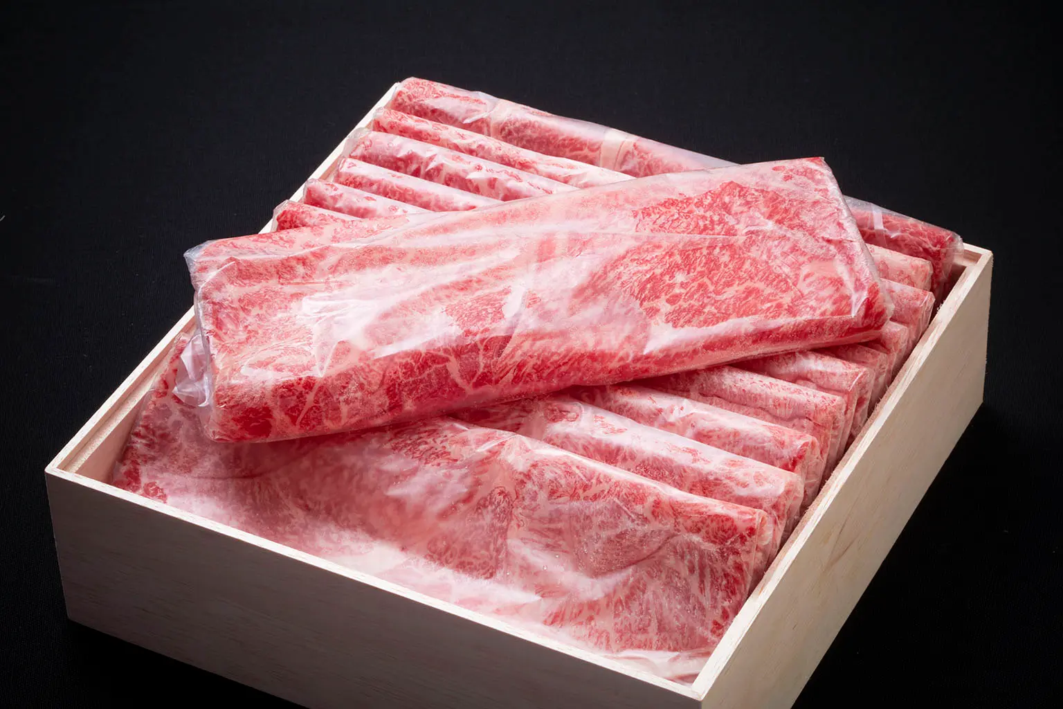 松阪牛 A5特選霜降り しゃぶしゃぶ・すき焼き用（ウデ・ミスジ）600g_3