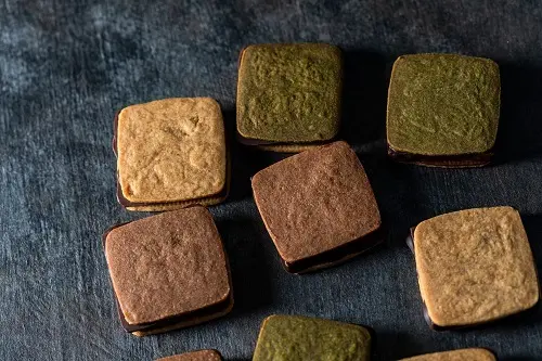 【12個入】チョコレートサンド（バニラ・四日市抹茶・ビター・真珠の塩キャラメル各3個入）_3