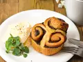 北欧カフェのシナモンロール(ダイニングプラス)