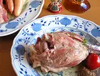 じっくり煮込んだアイスバイン（コラーゲンスープ付）