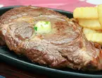 極厚カナダビーフ・1ポンドステーキ