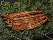 昔ながらの伝統技法で手焼きされたふっくら焼きあなご(魚卯)