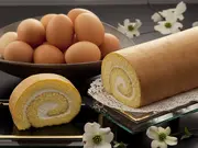 鉄人坂井宏行のロールケーキ（プレーン　24cm）(お菓子の菊屋)