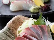龍馬ぶり・龍馬鯛刺身（ぬた付き）(匠の魚商)