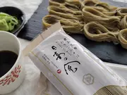 日高昆布ねりこみ蕎麦「日高の風」めんつゆセット(お料理あま屋)